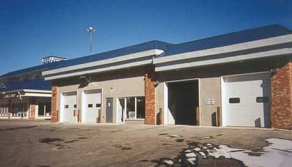 Garage & Business Park